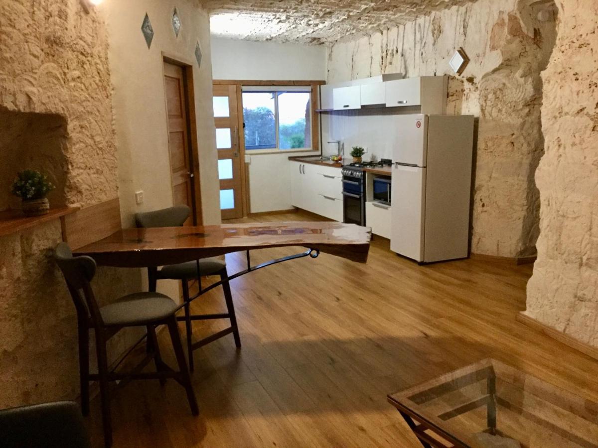 Dug Out B&B Coober Pedy Exterior foto