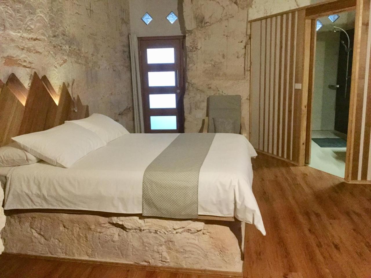 Dug Out B&B Coober Pedy Exterior foto